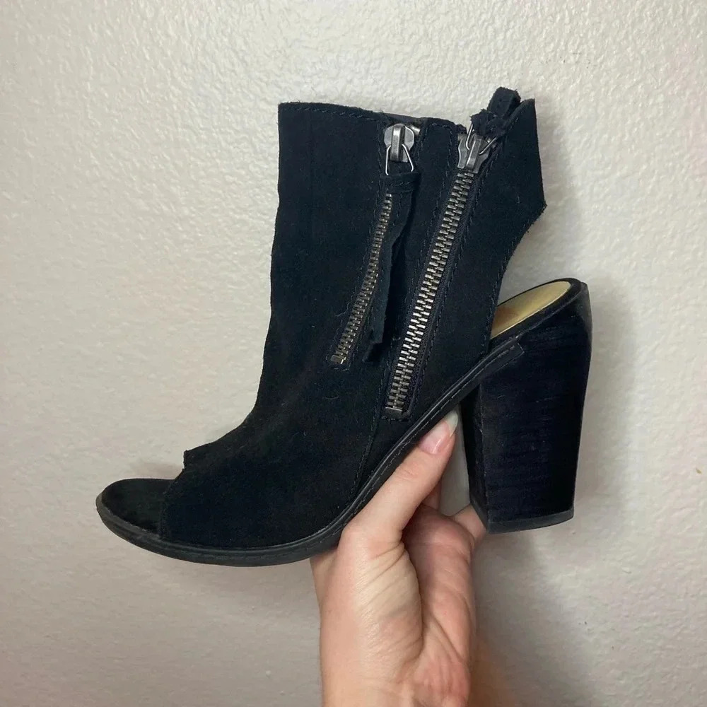Dolce Vita Open Toed Suede Booties Size 8 Black Boots